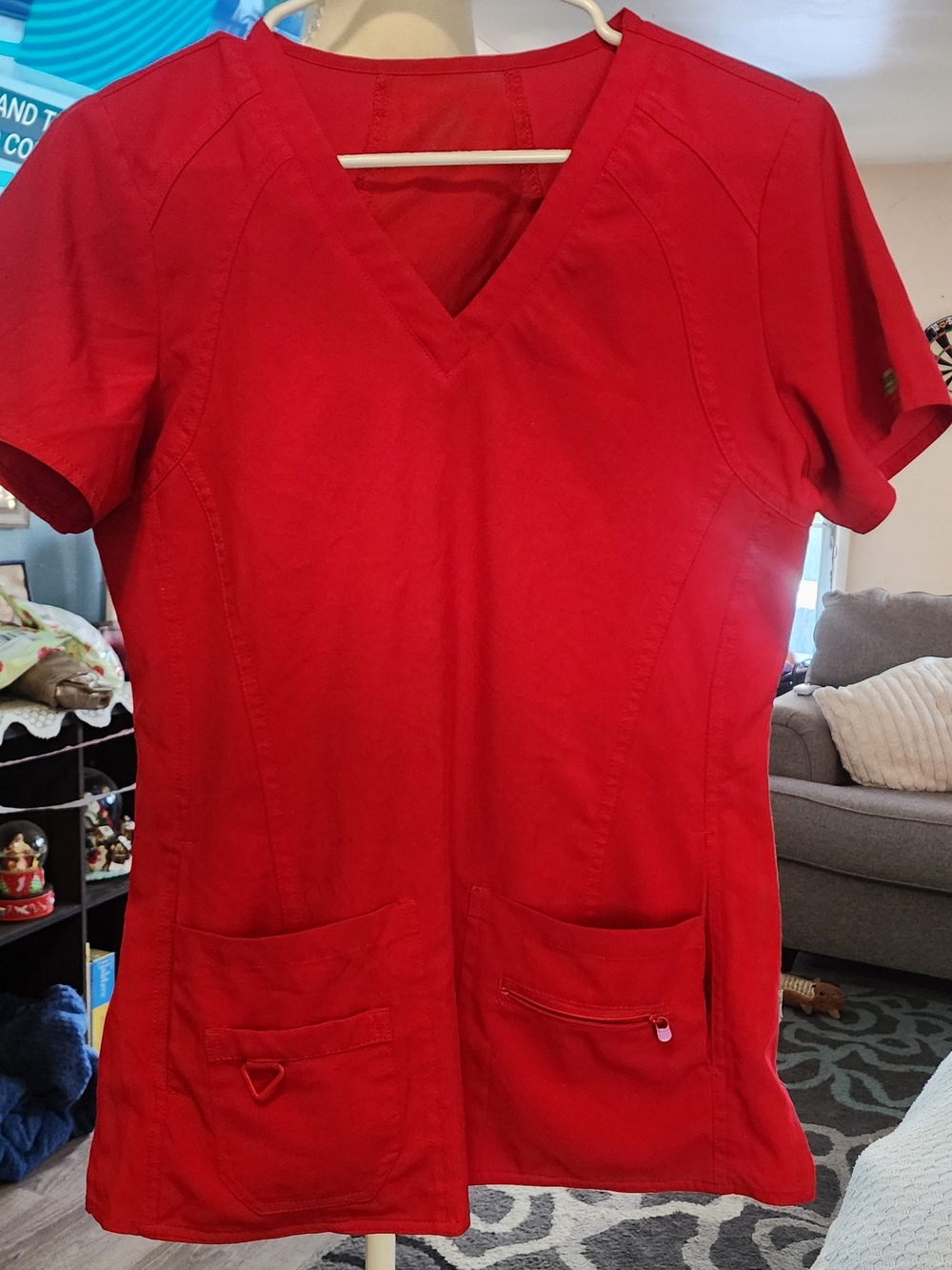Med Couture Red V-Neck Short Sleeve Scrub Top Sz SMALL